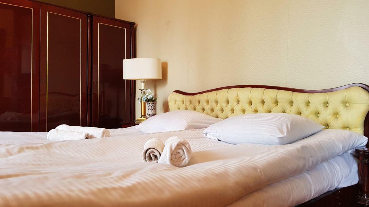 Villa Gelati Кутаиси Екстериор снимка