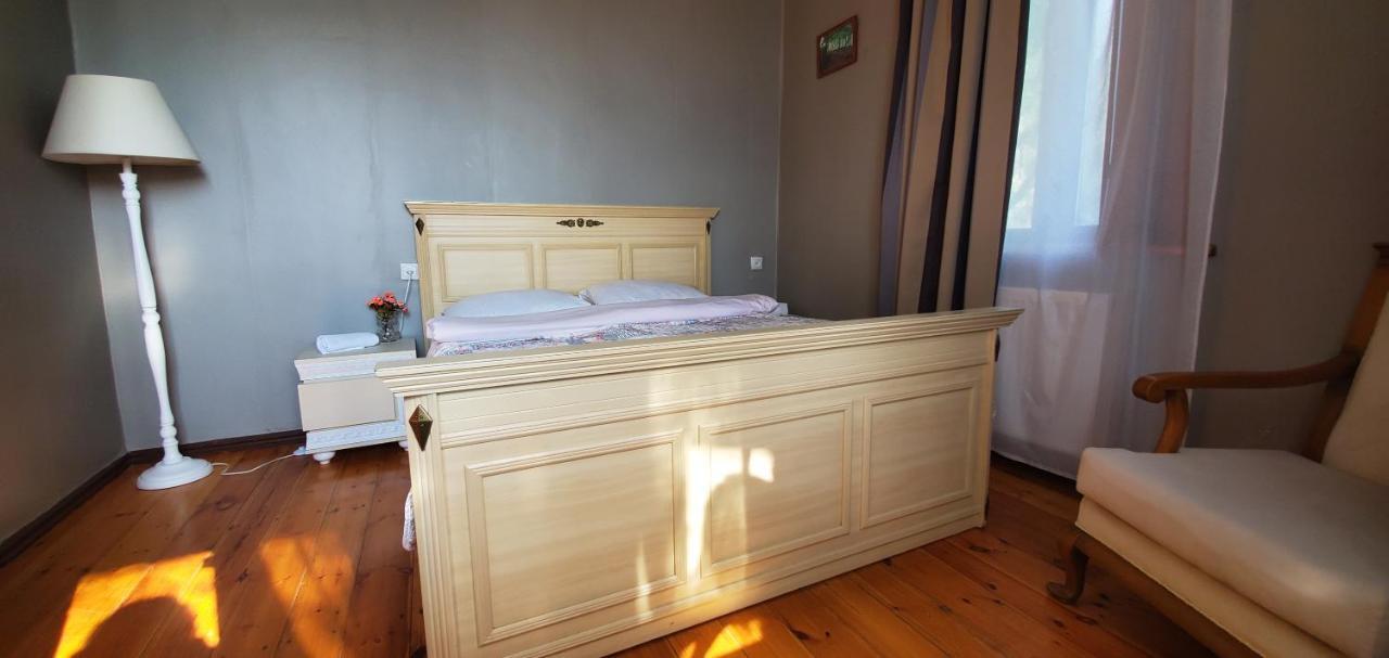 Villa Gelati Кутаиси Екстериор снимка